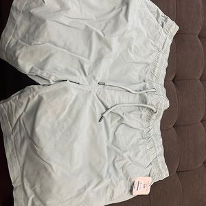 George short, stretch, above the knee.